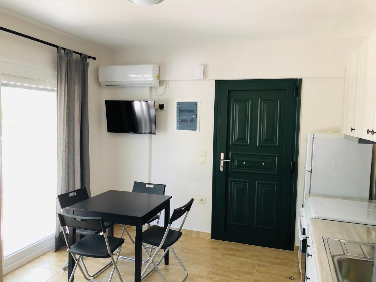 Ionian White Apartments Лефкада Экстерьер фото